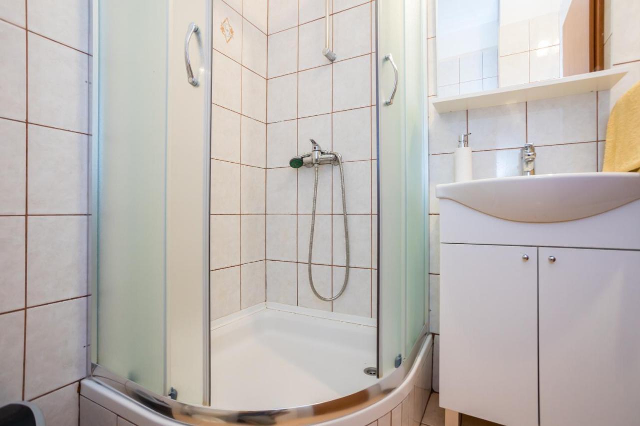 Apartmani Sandra Malinska Sveti Vid-Miholjice Kültér fotó